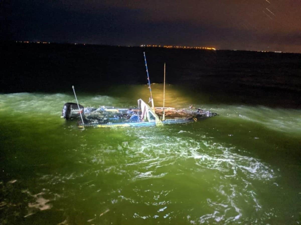 Two Rescued From Sinking Boat Off Va's Eastern Shore | Chesapeake Bay ...