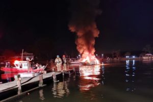 Edgewater Boat Fire, Explosion Under Investigation