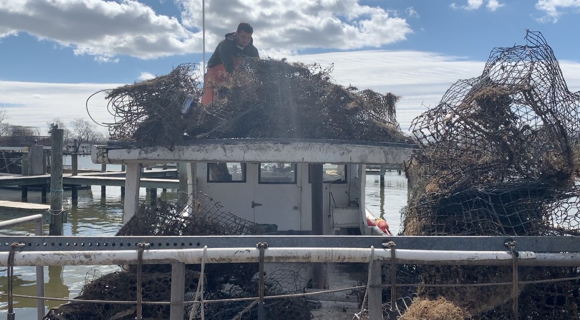 VIDEO: Watermen Clean Up Old Crab Pots from Bottom of Bay