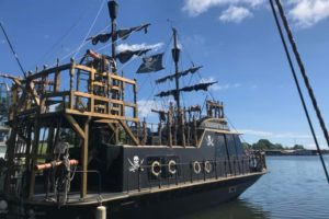 PHOTOS: Pirate Ship Houseboat for Sale